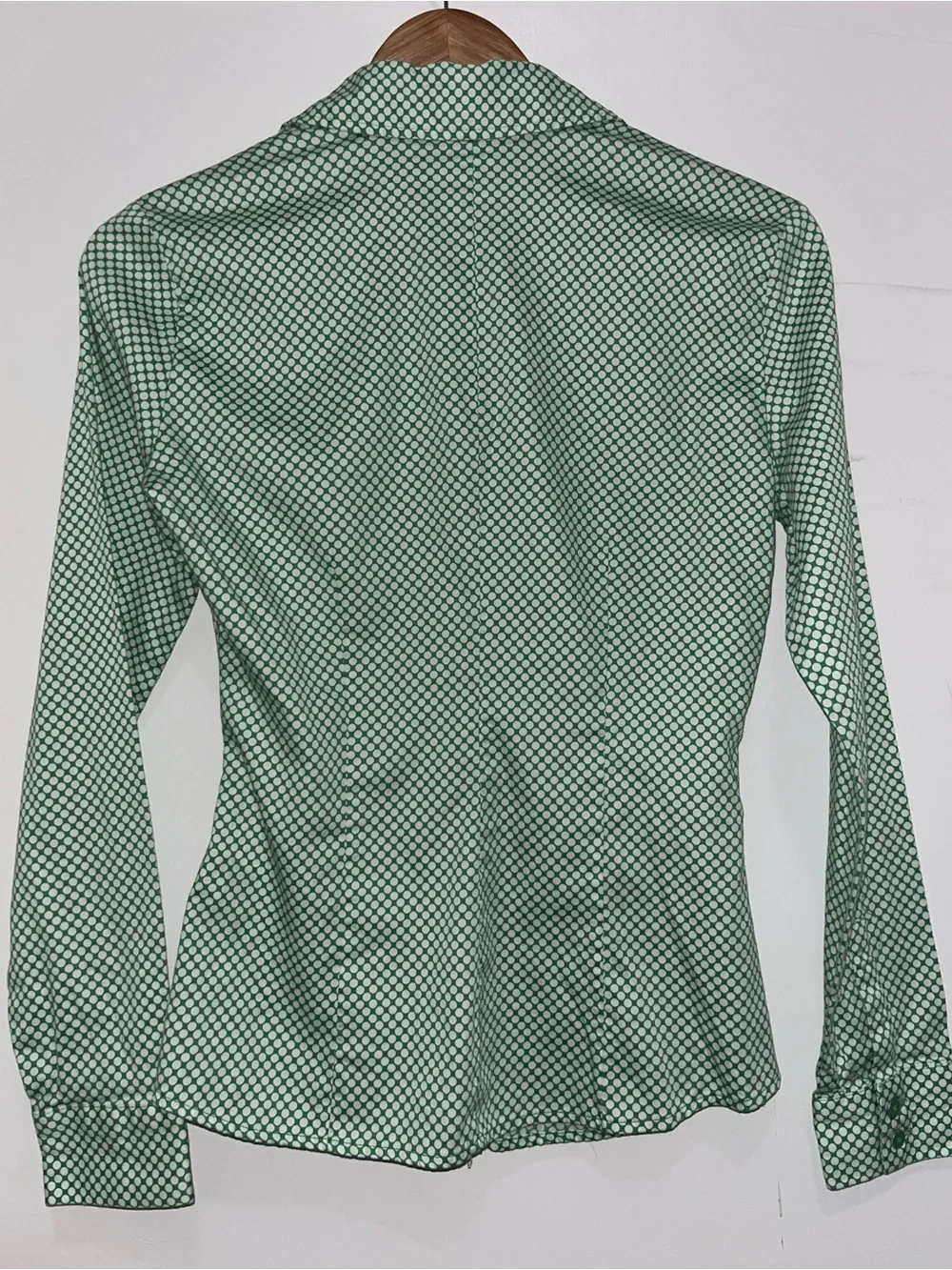 Geometric Ruched Button-Front Shirt - Green & White - Picture 2 of 4